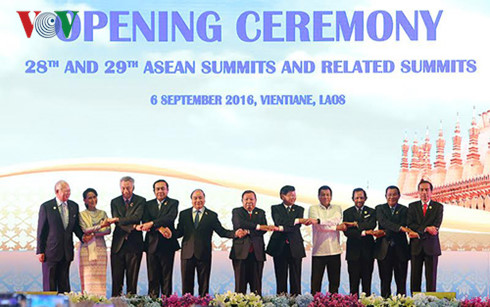 ASEAN Summits officially opens