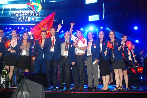 Đoàn Việt Nam tham dự Kỳ thi tay nghề ASEAN lần thứ XI năm 2016 tại Malaysia