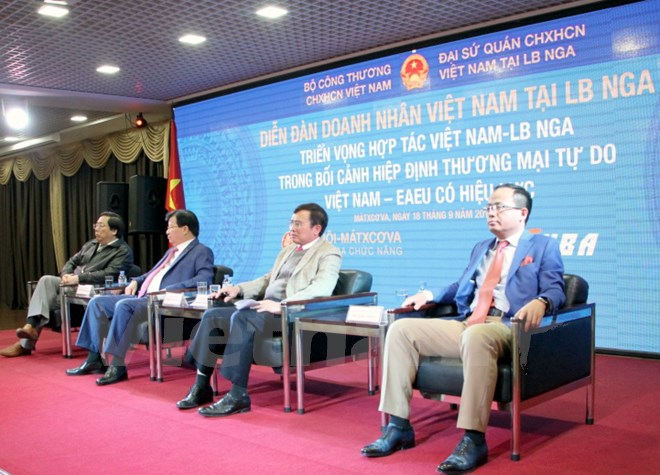 Phó Thủ tướng Trịnh Đình Dũng tham dự Diễn đàn Doanh nhân Việt Nam tại Nga