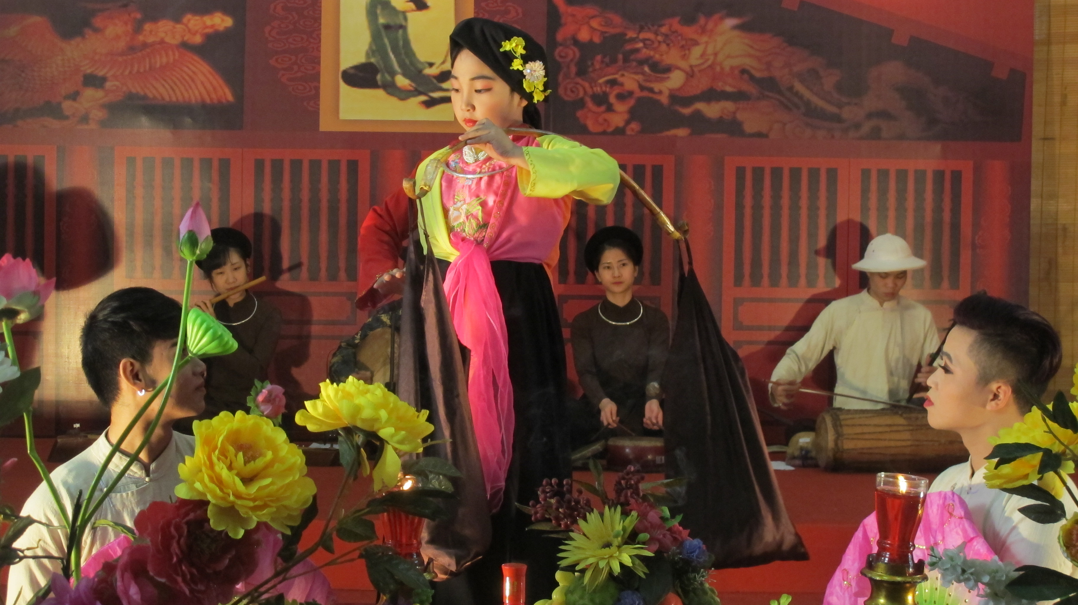 Traditional folk music program “Ha Thanh, 36 Old Quarters”