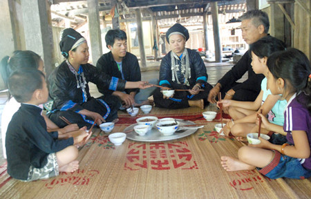 The Nung close-knit community