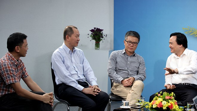 Attracting overseas Vietnamese's contributions to their home country