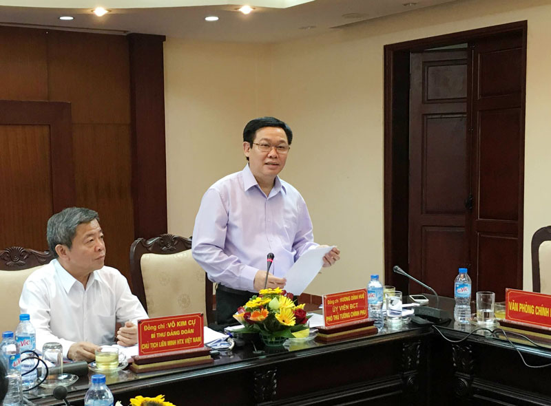 Deputy PM Vuong Dinh Hue suggests more incentive credits for cooperatives