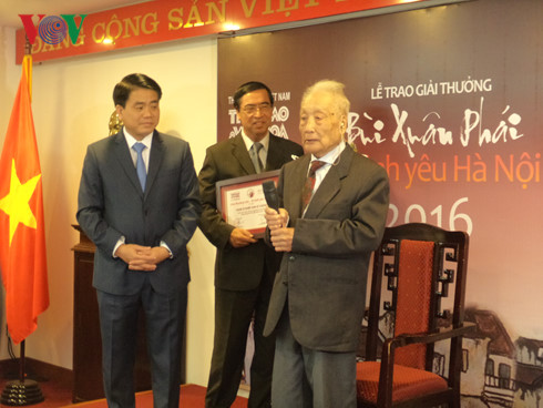 Bui Xuan Phai- For love of Hanoi Award 2016