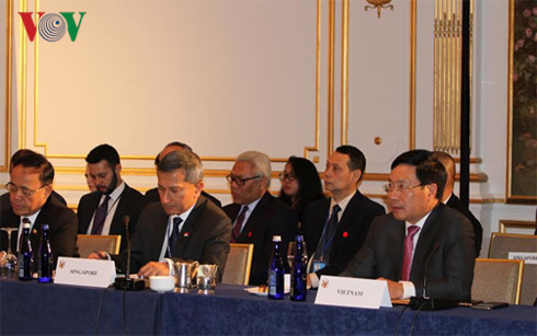 Vietnam attends Unofficial ASEAN-US Foreign Ministers’ Meeting