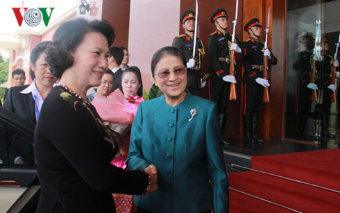 NA Chairwoman Nguyen Thi Kim Ngan holds talks with Lao counterpart