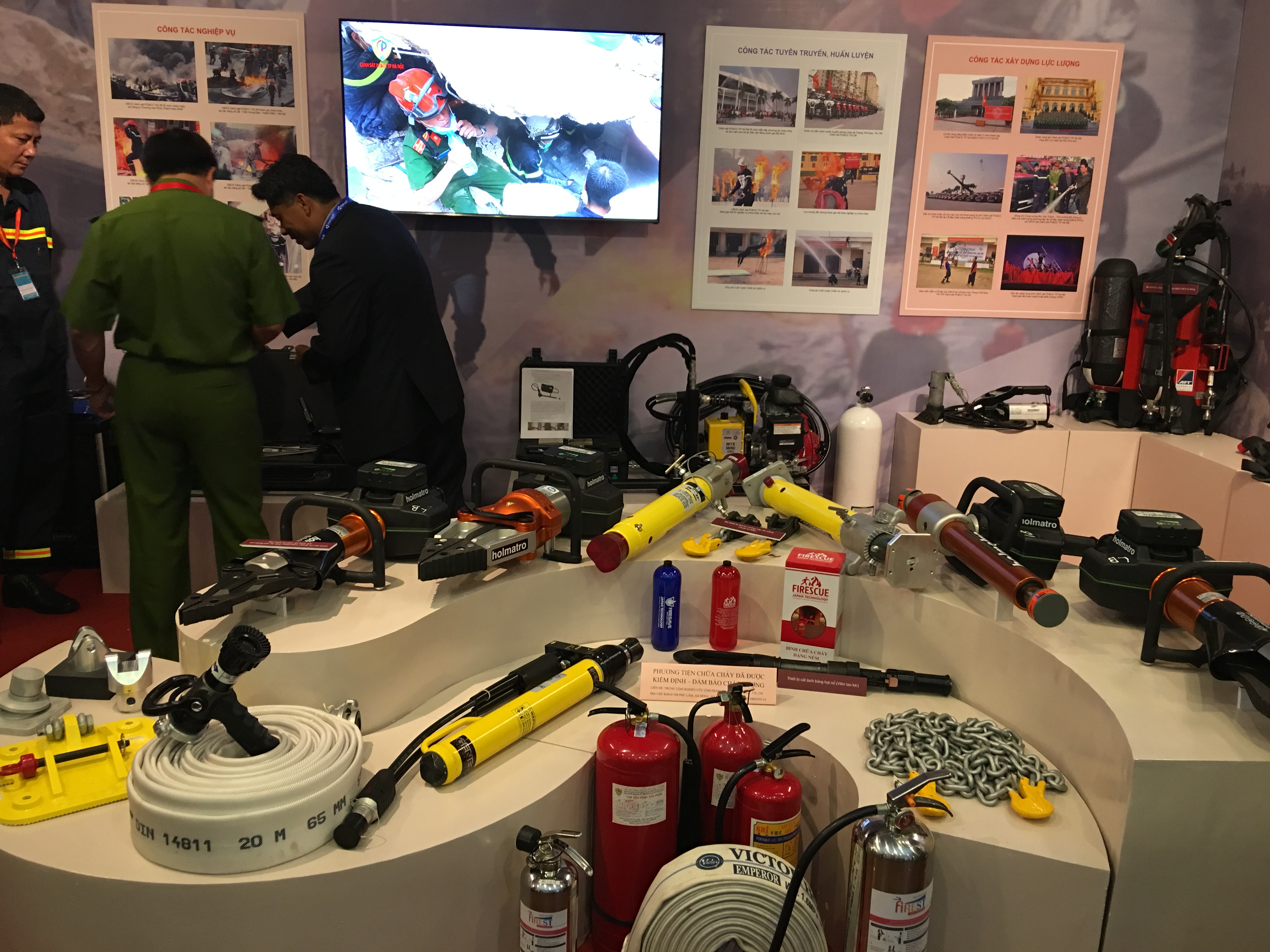 International Security and Fire Safety Exhibit opens in Hanoi