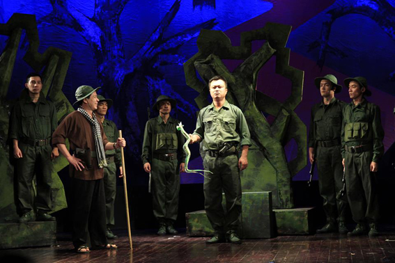 вьетнамская культура: проведение высококачественных спектаклеи в ханоиском большом театре hinh 0