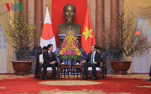 президент вьетнама чан даи куанг принял премьер-министра японии синдзо абэ hinh 0