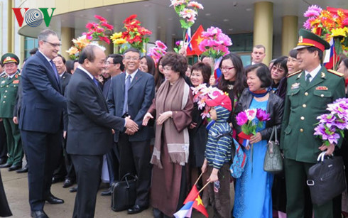 премьер вьетнама нгуен суан фук прибыл в россию с официальным визитом hinh 1