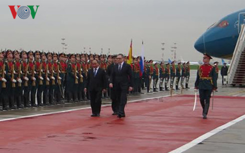 премьер вьетнама нгуен суан фук прибыл в россию с официальным визитом hinh 0