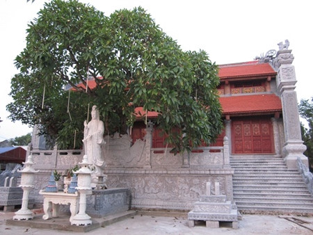 cuong xa- a hundred year-old pagoda in hai duong hinh 0