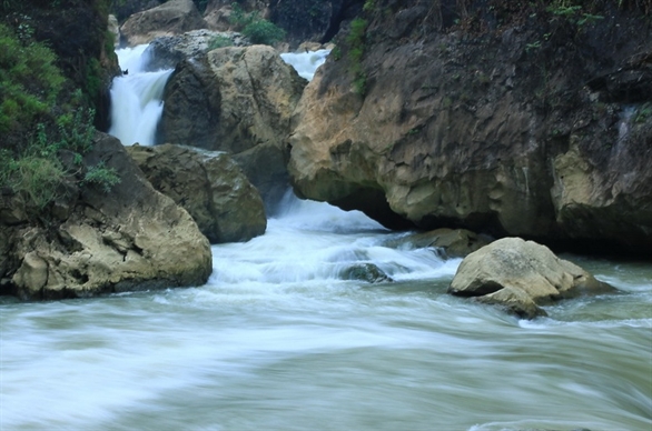 pemandangan alam danau ba be di provinsi bac kan hình 3 pemandangan alam danau ba be di provinsi bac kan hinh 3