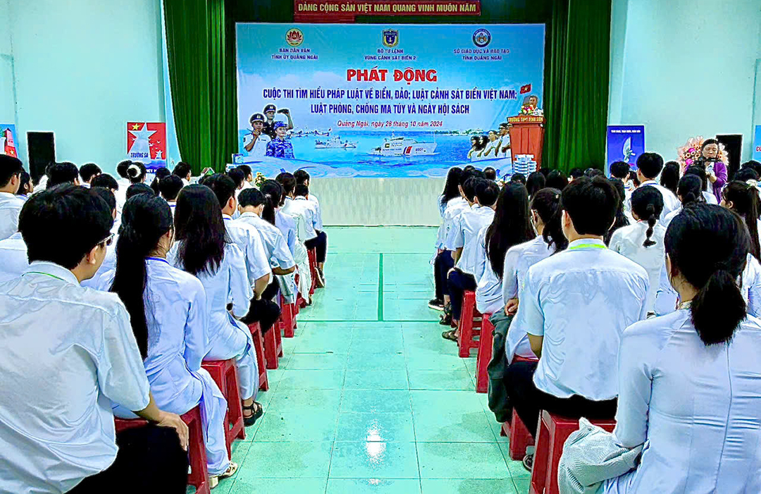 Student contest on maritime law launched in Quang Ngai province
