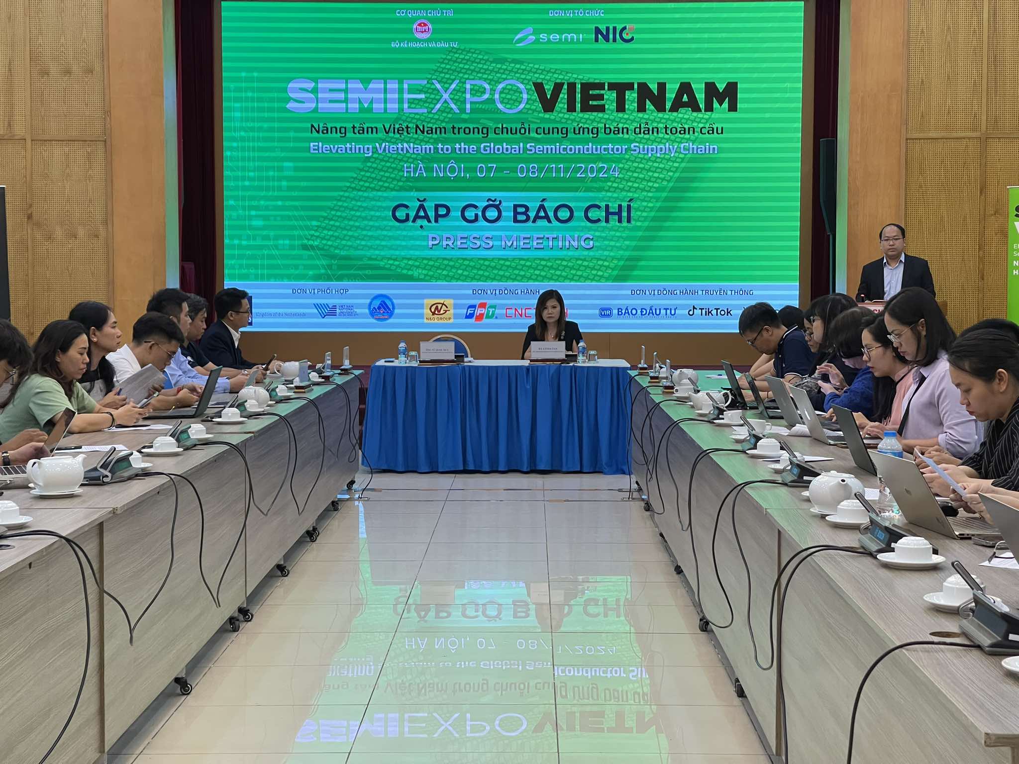 ງານ Semiexpo Vietnam 2024 ຈະ ຈັດ ຂຶ້ນ ຢູ່ ຫວຽດ ນາມ ເປັນ ຄັ້ງ ທຳ ອິດ ໃນ ຂົງ ເຂດ ອຸດ ສາ ຫະ ກຳ